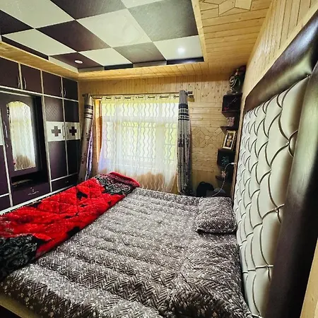 Sheen Homestay Gulmarg Exterior photo
