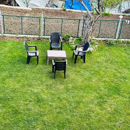 Sheen Homestay Gulmarg Exterior photo